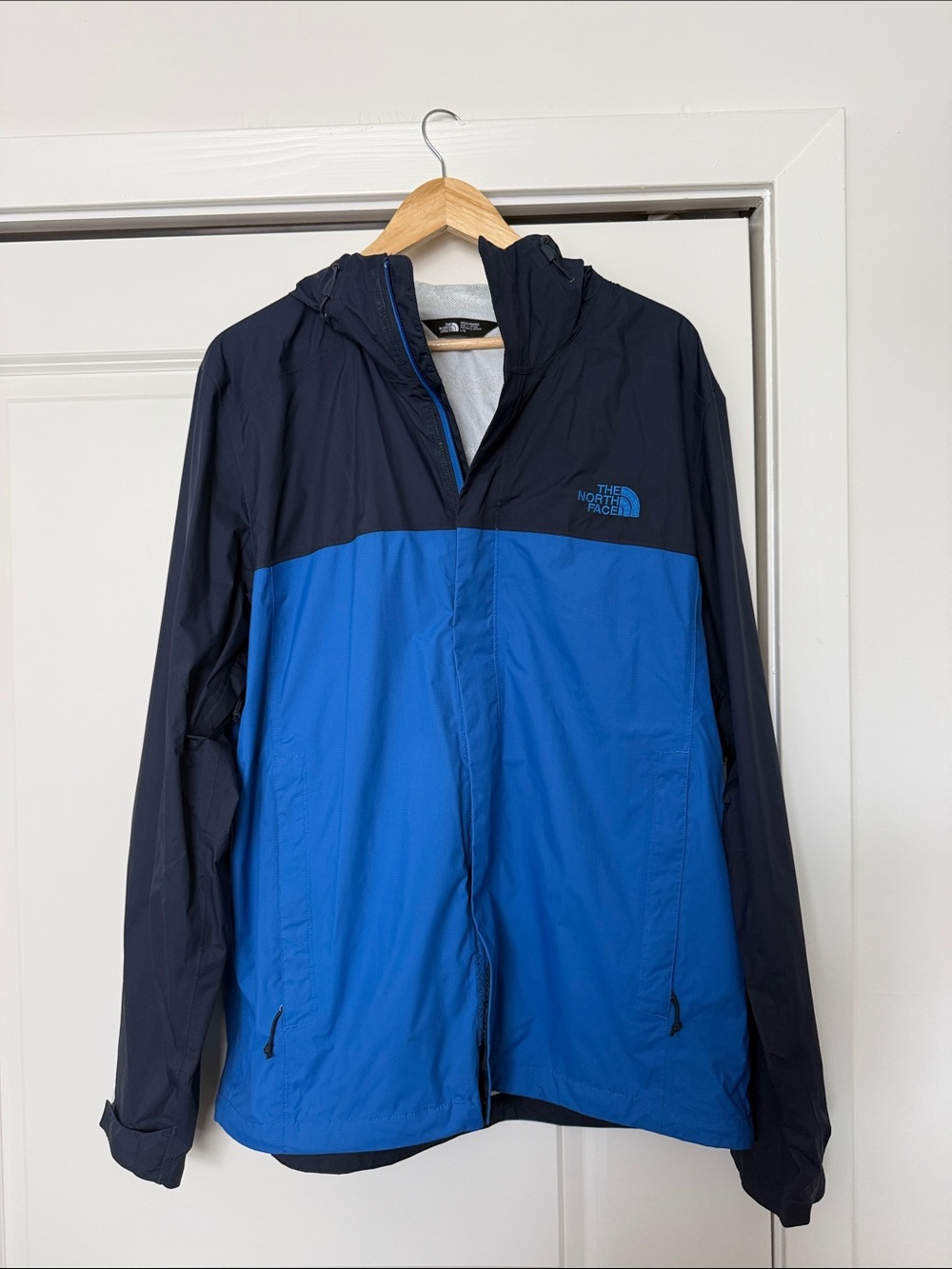 The North Face Men’s Blue and Black Hooded Rain Jacket